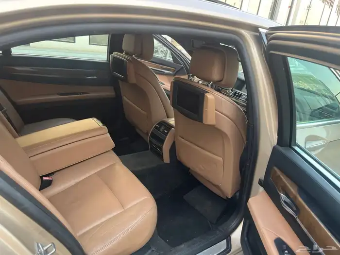 بي ام دبليو 2012 ناغي بسعر مناسب 14