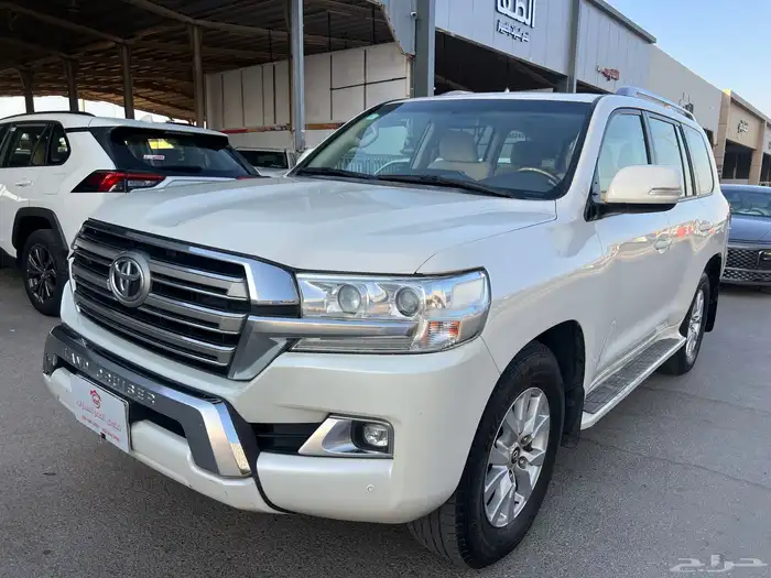 تويوتا لاندكروزر جي اكس ار 2018 رقم 2 ديزل 0