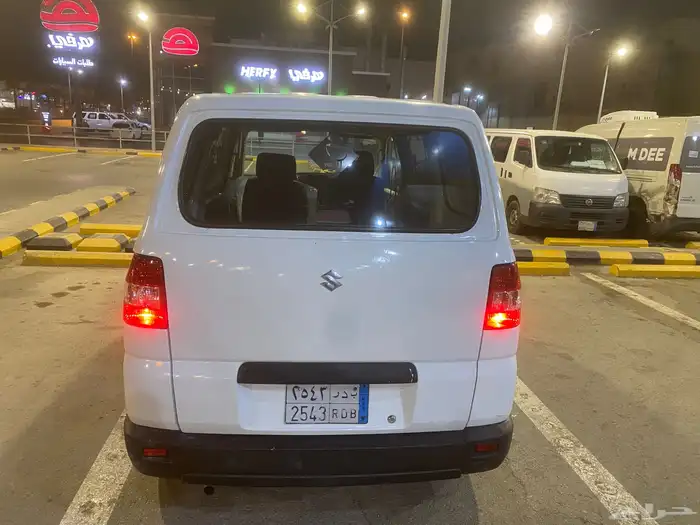 باص سوزوكي APV بضاعة نظيف 8