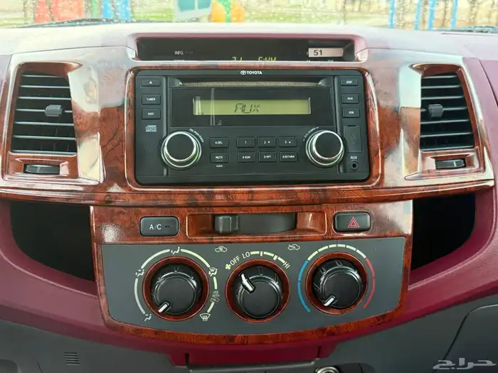 هايلوكس تويوتا غمارتين 2013 سوبر GLX سعودي شبه جديده مخزنه 19