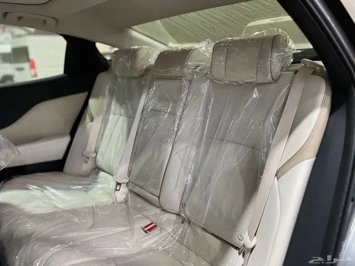 تويوتا   كروان برستيج هايبرد 2026 جديد سعودي 146.600شامل 24