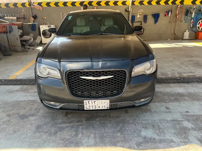 كرايسلر 2020 لون اسود 0