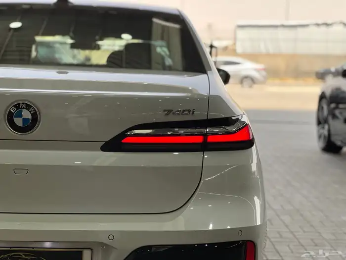 بي ام دبليو 740 موديل 2023 9