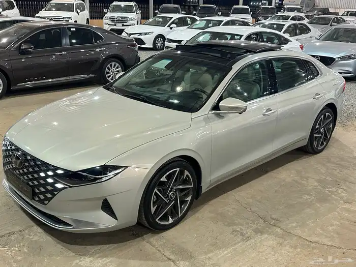 ازيرا بريميوم V6 موديل 2022 فل كامل 3