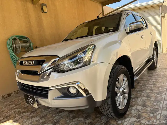 جيب اسوزو MUX المديل 2019 ( لمتيد ) دبل سعودي وارد اليمني 0