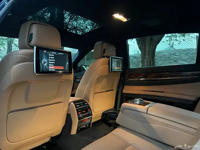 مخزن BMW 730LI الناغي 2015 مواصفات خاصة 42