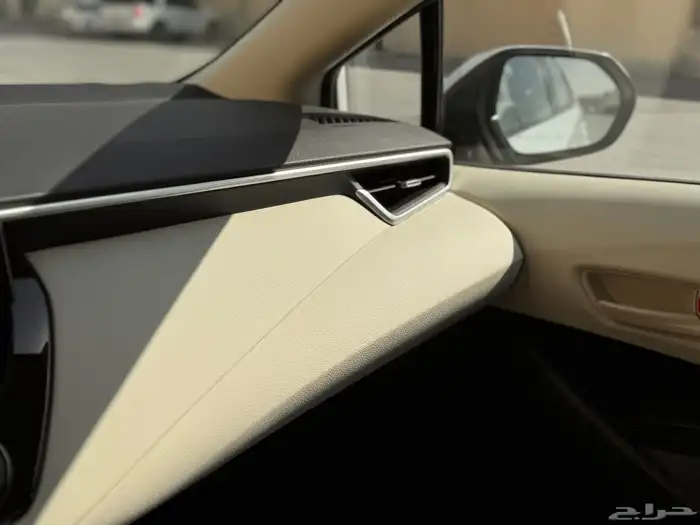 كورولا 2025 مكينة 2000 بحالة الوكالة ممشى قليل 22