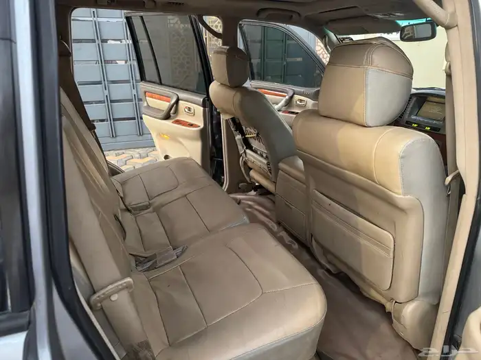 للبيع صالون لكزس 7