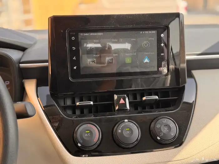 كورولا 2025 مكينة 2000 بحالة الوكالة ممشى قليل 21