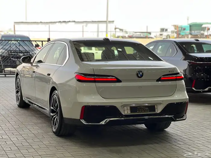 بي ام دبليو 740 موديل 2023 7