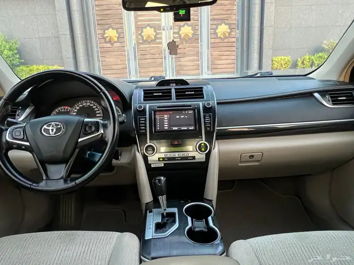 كامري 2017 فل كامل GLX بدي وكاله حتى صدامات وكاله نظيفه جدا 30