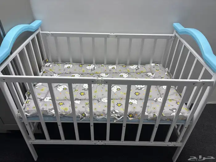 سرير اطفال للبيع 0