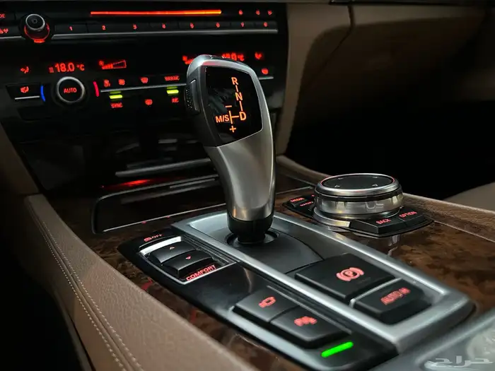 مخزن BMW 730LI الناغي 2015 مواصفات خاصة 77