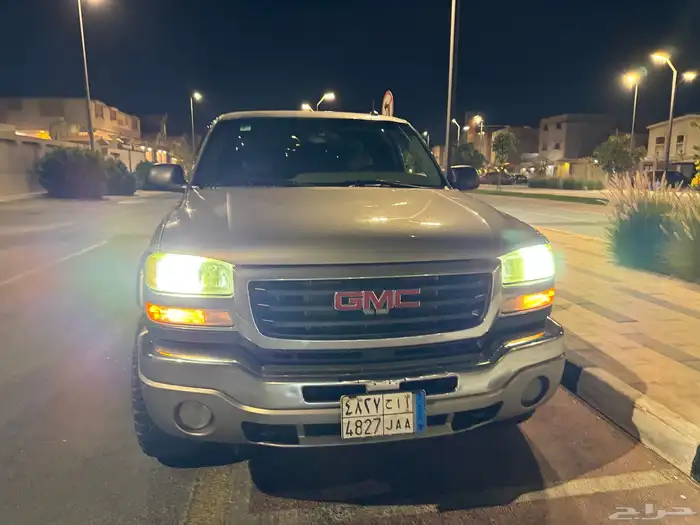 جي ام سي 2003 HD 5