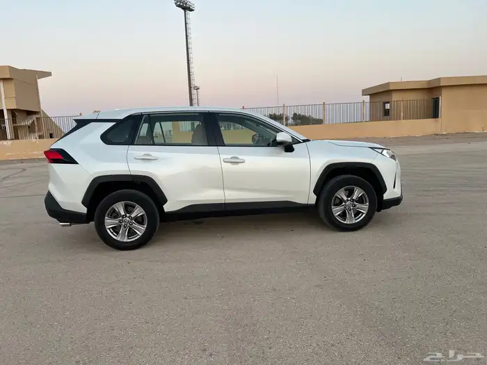 تويوتا راف فور 2022 3