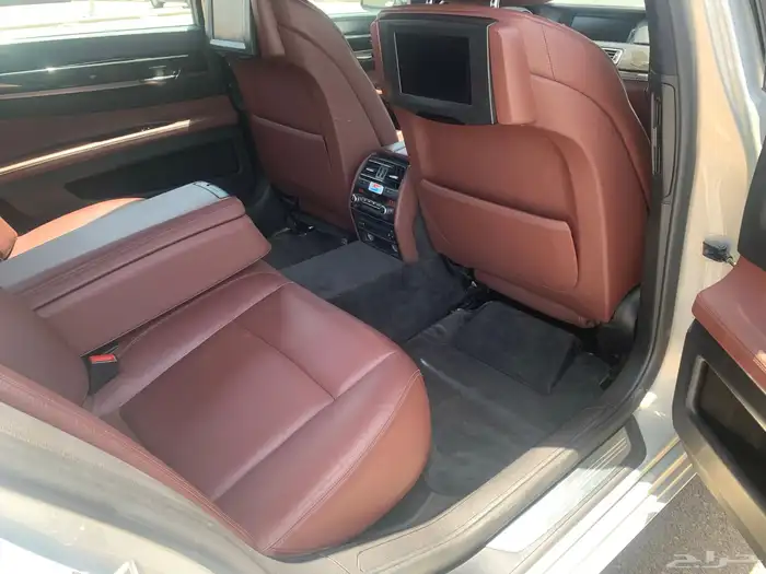 بي ام دبليو 730 2011مواصفات 750 فل كامل اصدار خاص (اندفجول) 15