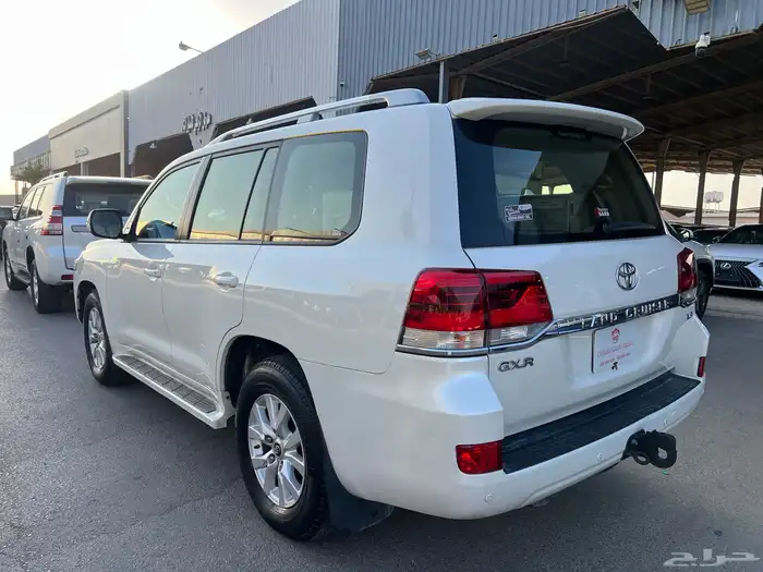 تويوتا لاندكروزر جي اكس ار 2018 رقم 2 ديزل 5