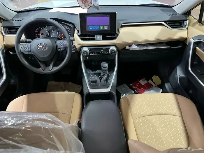 تويوتا   راف فور XLE بنزين فتحة 2024 جديد سعودي 112.000شامل 22