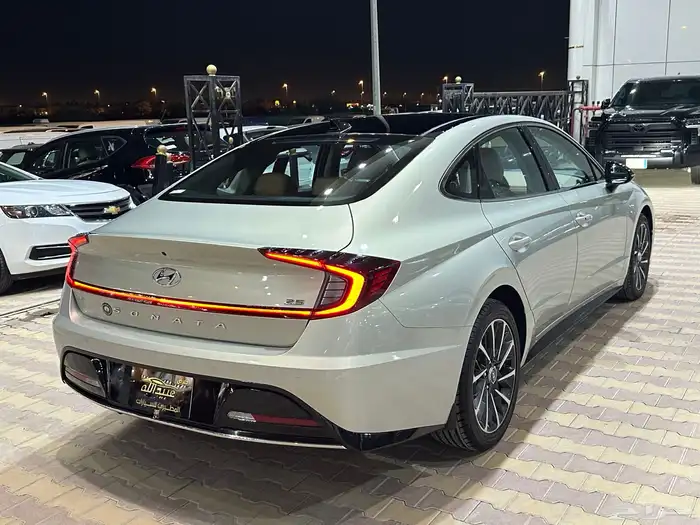 هونداي سوناتا موديل 2023 نص فل 25