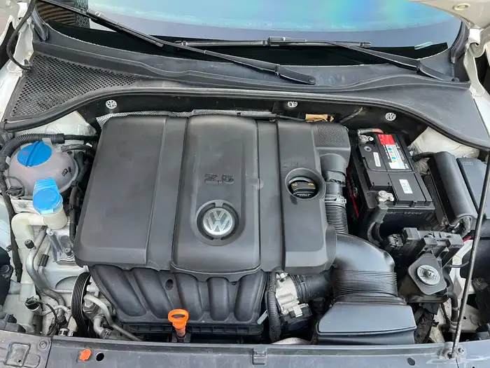 فولكس واجن 2012 فل كامل بدي وكاله مخزن 17