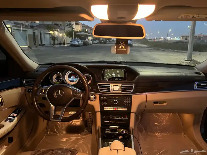 مرسيدس E300 موديل 2016 13