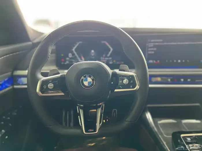 بي ام دبليو 740 موديل 2023 10