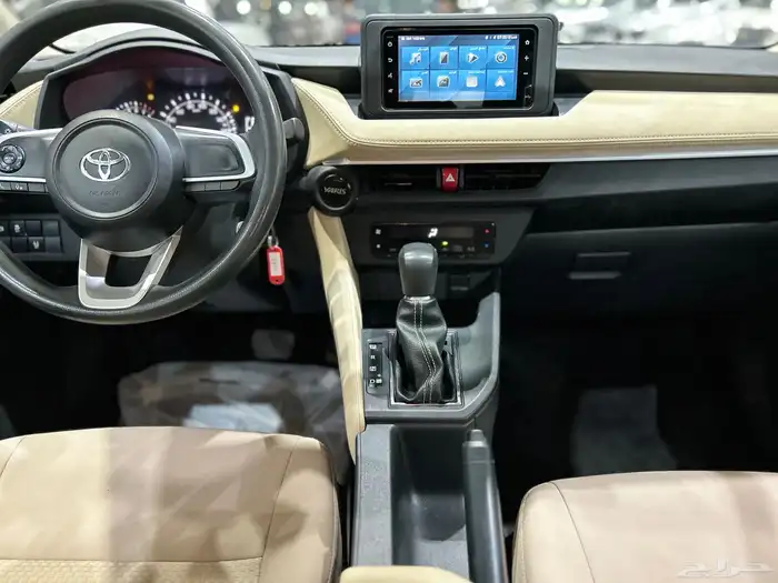 تويوتا ياريس 13