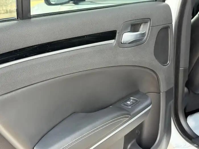 كرايزلر C300s موديل 2021 عالشرط نظيف 30