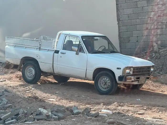 هايلكس غماره مسقط م 1980 1