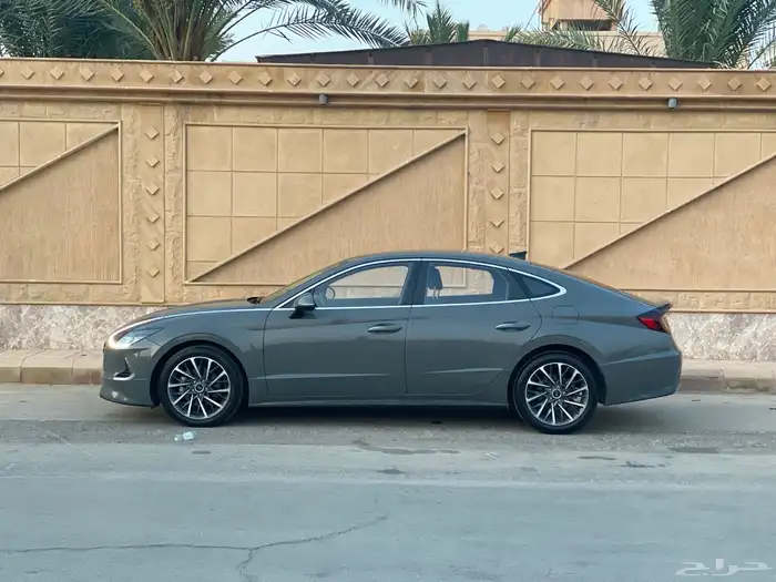 هونداي سوناتا 2020 فل كامل نظيف للبيع بطاقة جمركية 1