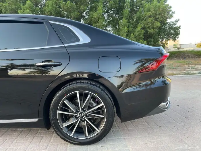 ازيرا بدي وكالة  للبيع او للبدل بسياره نفسها 6 سلندر 3