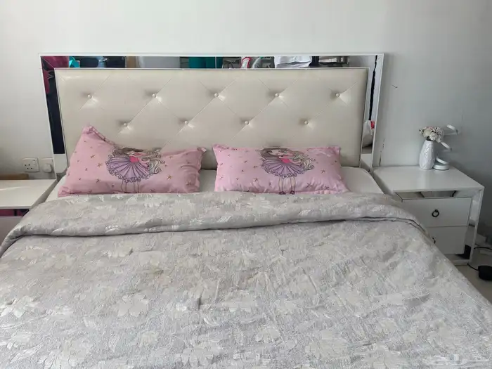 اثاث كامل مع الاجهزه للبيع 17