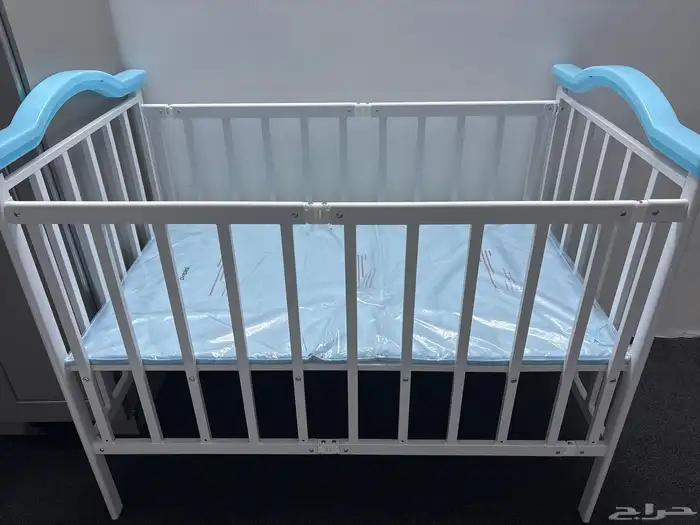 سرير اطفال للبيع 2