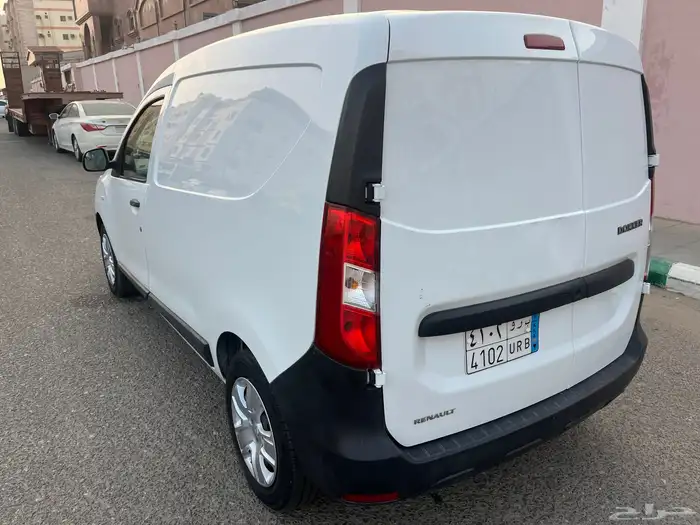 فان رينو دوكر 2020 4