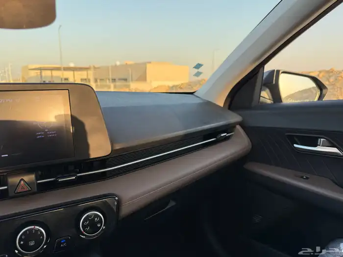 اكسنت 2025 لون رمادي 32