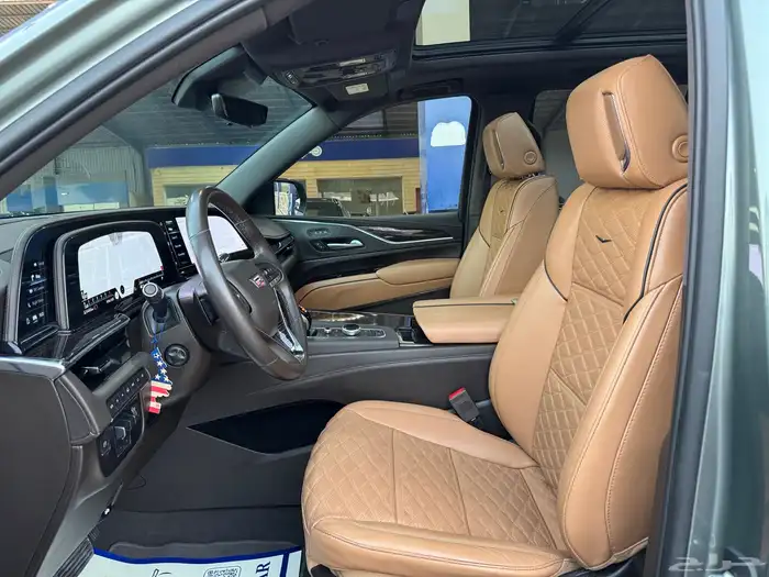 كاديلاك اسكاليد 600 2023 الجميح عداد 52 الف 5