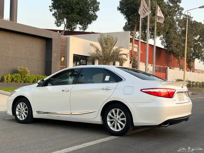 كامري 2017 فل كامل GLX بدي وكاله حتى صدامات وكاله نظيفه جدا 14