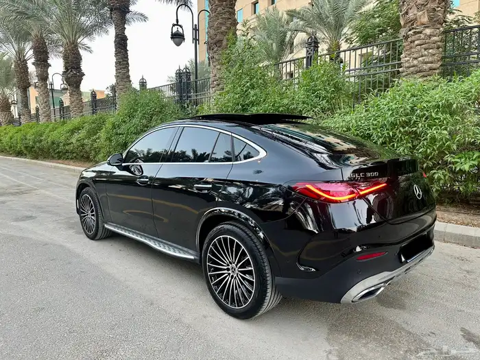 GLC COUPE 300 4Matic فل كامل 3