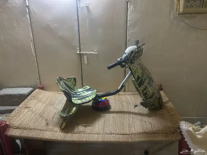 للبيع سكوتر ألوان اخضر اموره ممتازه و غيرت بطاريه قبل شهر 0