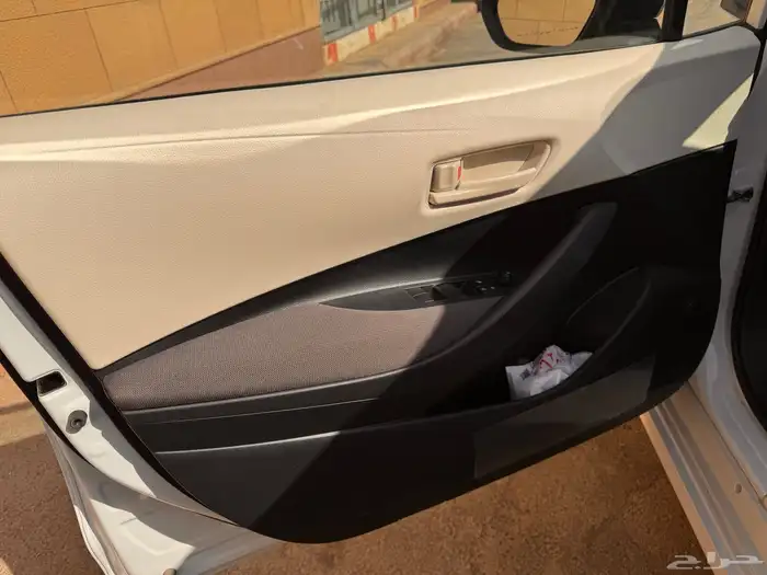 كورولا 2025 مكينة 2000 بحالة الوكالة ممشى قليل 10