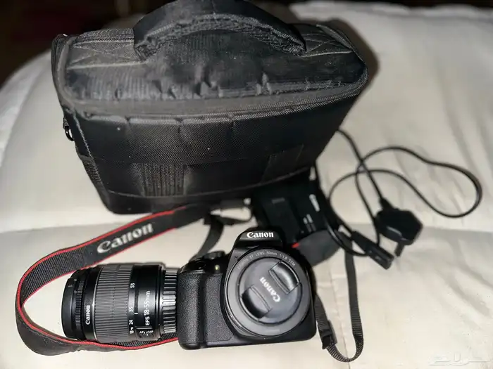 كاميره كانون 2000Dنضيفه جدا استخدام شهر على السوم 1