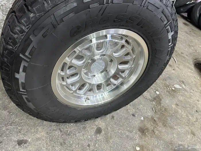 جنوط ميثود نيكل 6 مسمار مع كفرات ربع حجري تيلندي مقاس 17 6