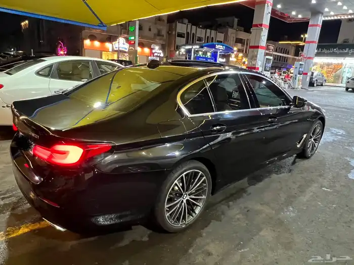 بي ام دبليو 520i للبيع 2022 3