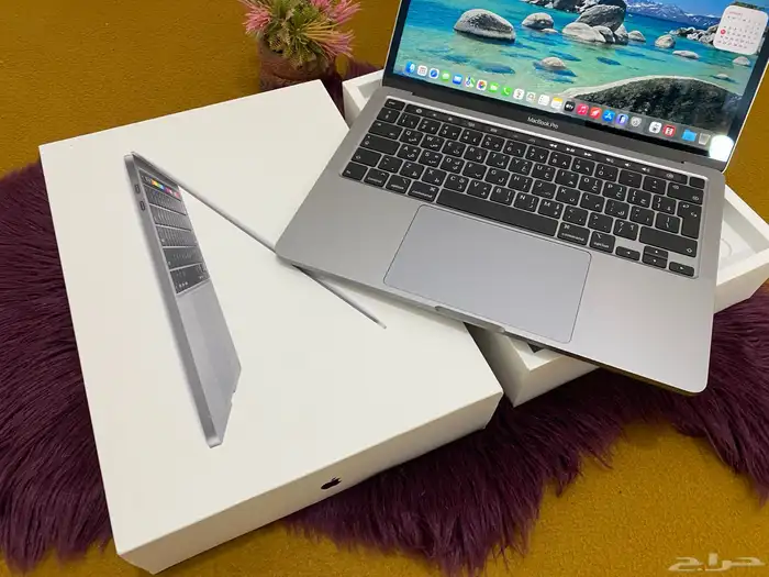 ماك بوك برو نظيف جدا 15