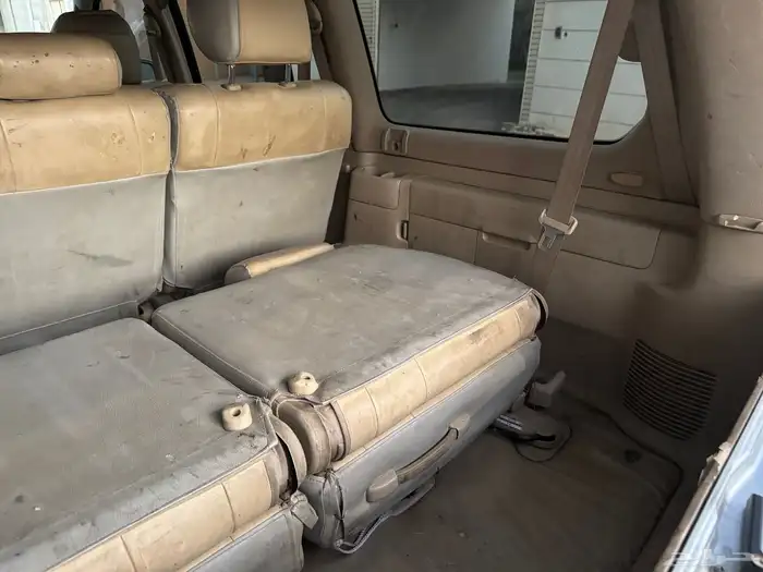 للبيع صالون لكزس 3