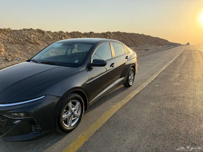 اكسنت 2025 لون رمادي 41