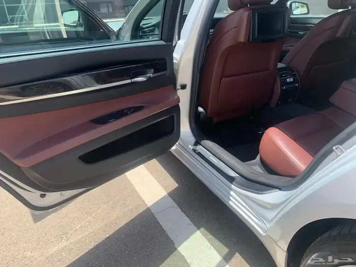 بي ام دبليو 730 2011مواصفات 750 فل كامل اصدار خاص (اندفجول) 13