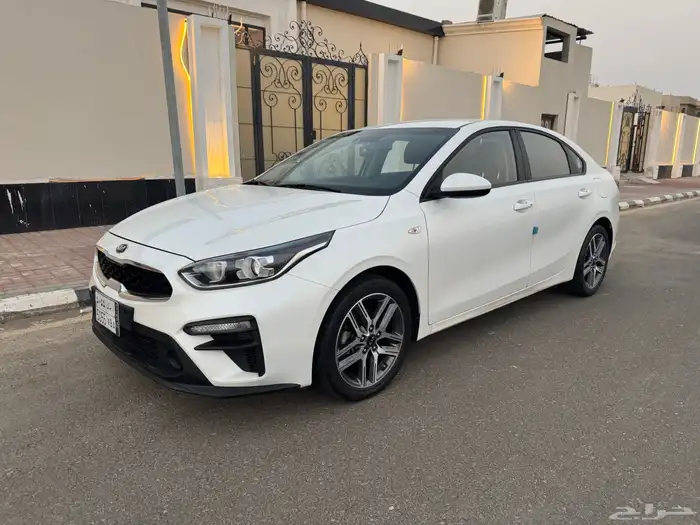 كيا سيراتو وارد كوريا بنزين موديل 2021 3