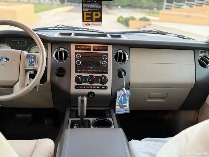 فورد اكسبديشن 2014 نظيف 25