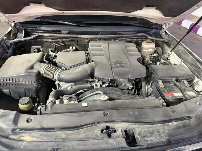 لاندكروزر 5